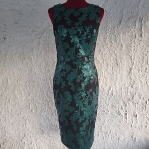 Sleeveless Badgley Mischka Emerald Green Holiday Sequin Cocktail dress size 8
